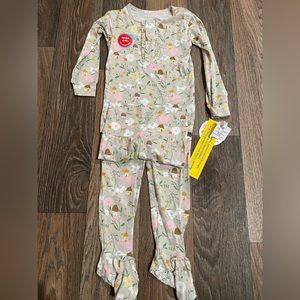 Magnetic Me modal ruffle twotie